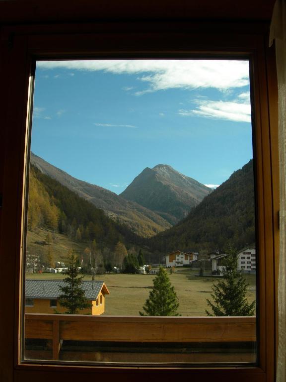 Hotel Adler Saas-Grund Cameră foto